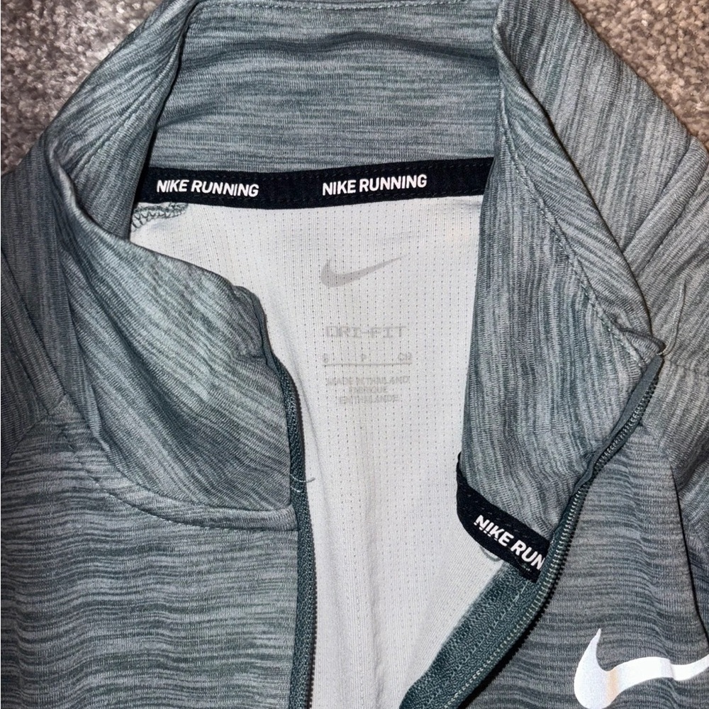 Nike Men's Heathered Gray Zip-Up Sweater - Picture 4 of 4